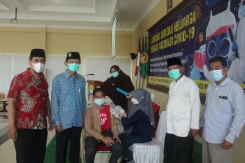 LDII Gresik Gandeng Dinkes Gresik Vaksinasi 120 Santri Pondok Pesantren